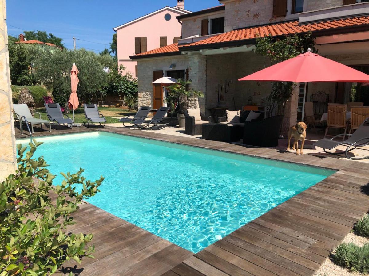 Casa Stefanie Villa Kaštelir Kültér fotó