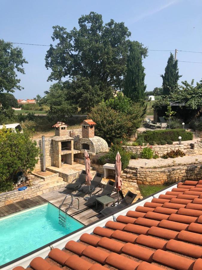 Casa Stefanie Villa Kaštelir Kültér fotó