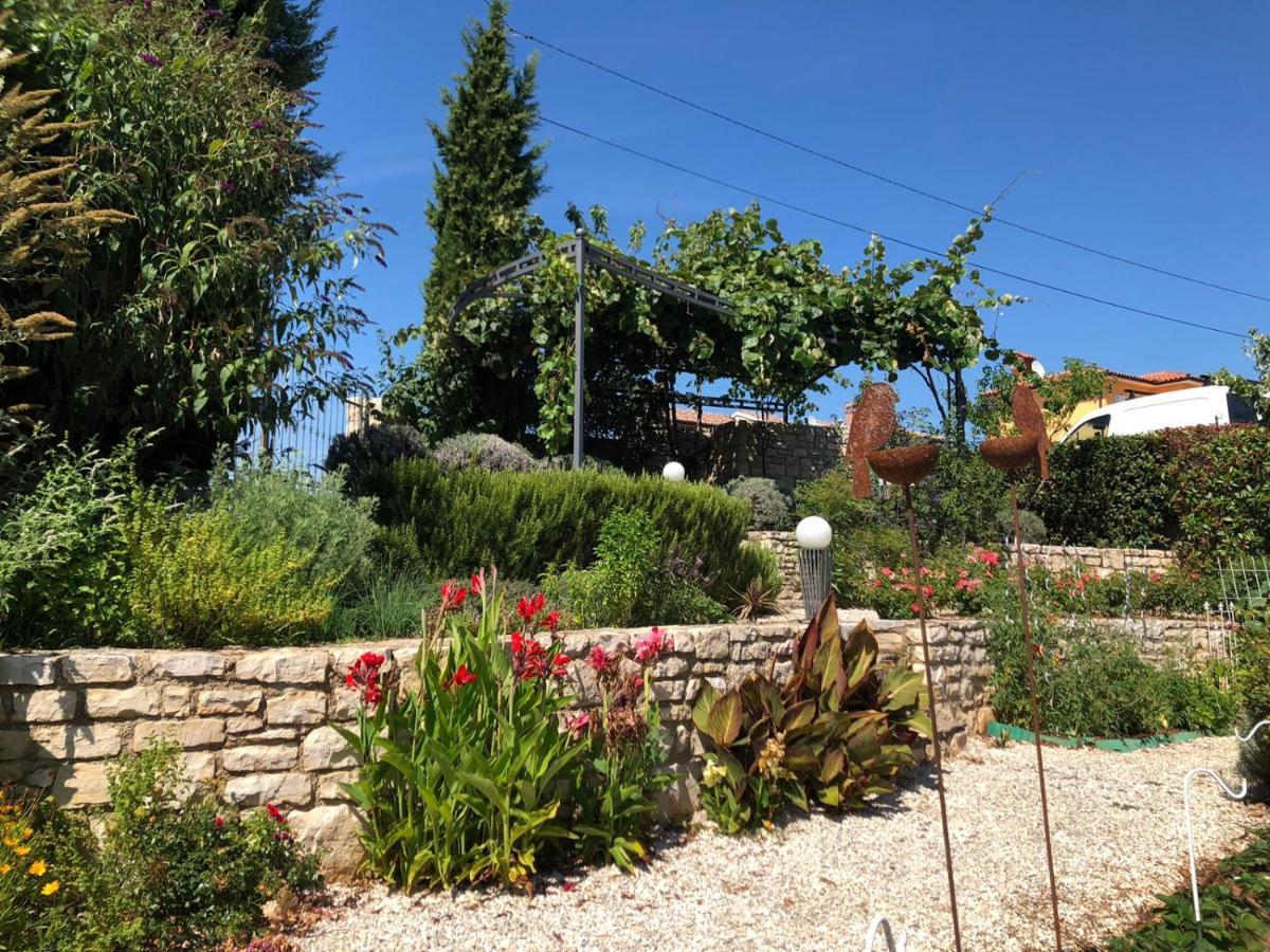 Casa Stefanie Villa Kaštelir Kültér fotó